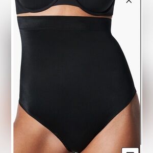NWT! Spanx Suit Your Fancy High Waisted Thong